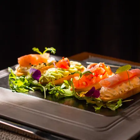 Venis Boutique Hotel 4*