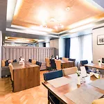 Venis Boutique 4* ブカレスト