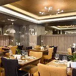 ホテル Venis Boutique 4*