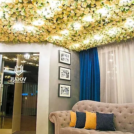 Venis Boutique Hotel