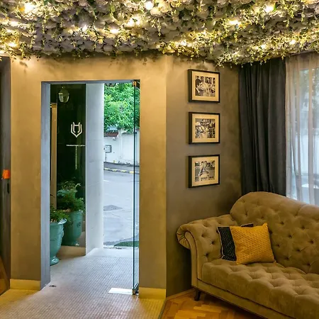 Отель Venis Boutique 4*