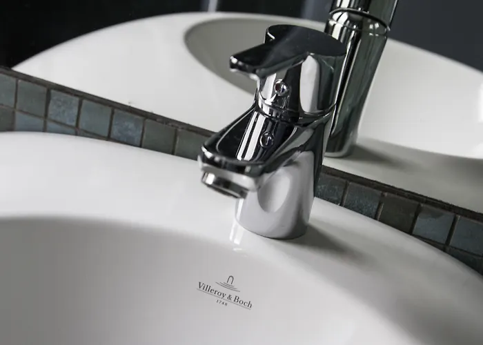 فندق Venis Boutique 4*