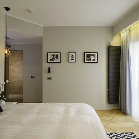 Hotel Venis Boutique Boekarest