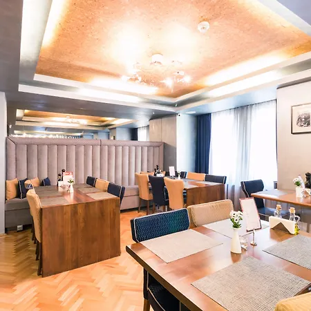 Venis Boutique 4* Boekarest